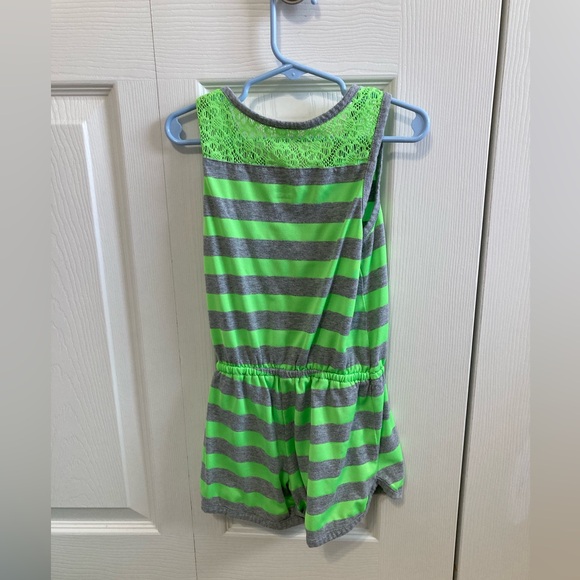 Bundle of girls summer dress and rompers size 5, osh kosh, gymboree - Picture 2 of 10